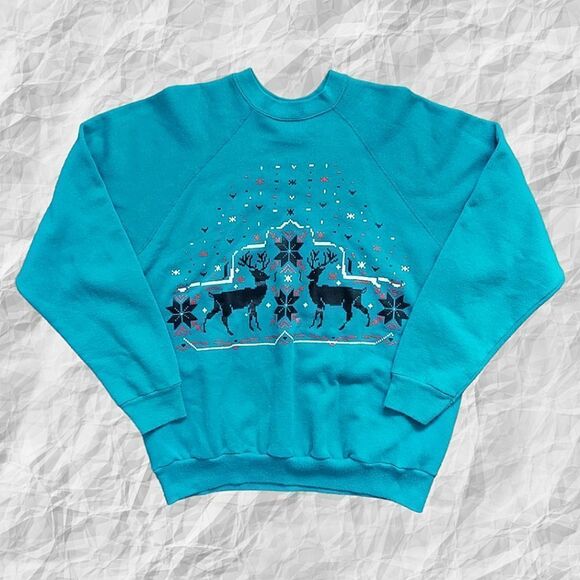 Vintage Tops - 🔥VTG 90's Reindeer Holiday Print Sweatshirt🔥